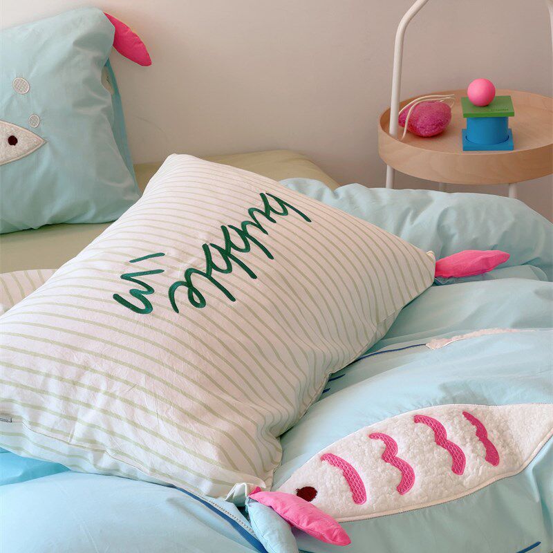 蓝立体毛巾绣小鱼床上用品四件套全棉纯E棉1.5m1.8被套床单少女心