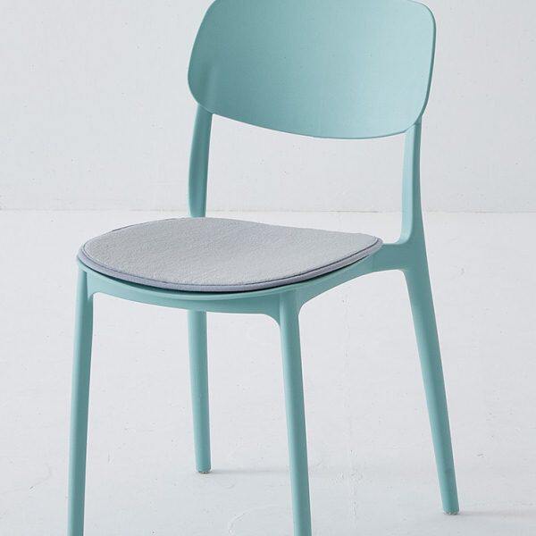 椅子家用轻奢餐椅北欧简约现代靠背白色餐桌椅可叠放卧室书桌凳子