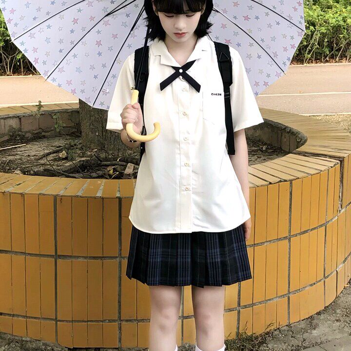 【优等生小姐】原创JK制服刺绣衬衫奶白色开襟古巴领短袖衬衣女夏