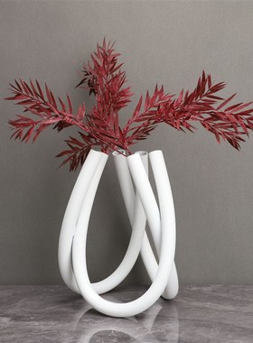 简约现代六e孔花瓶轻奢装饰品样板房客厅书房桌面餐厅金属几何花