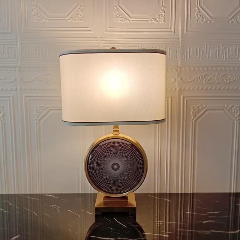 北欧创意水晶铁艺l时尚创意台灯布艺灯罩酒店卧室书房室内装饰台