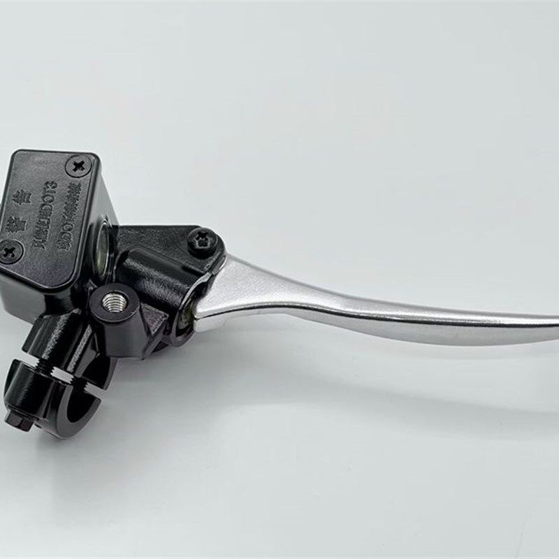 适用铃木摩托车锋彩QS125T-3-3A前碟刹泵上泵QS150T-3刹车液压泵