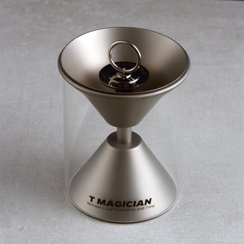 烟灰缸创意个性潮流家用客厅防飞灰防烟味办公室轻奢高档可爱少女