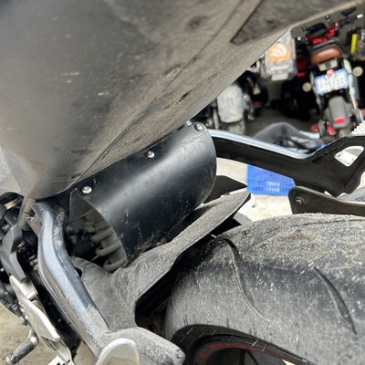 适用春风450SRNK MT 450CLC后挡泥板改装瓦避震防橡胶挡泥