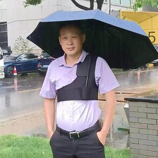 不用手撑的打伞肩带便携方便穿戴户外钓鱼摘茶叶撑雨伞专用神器