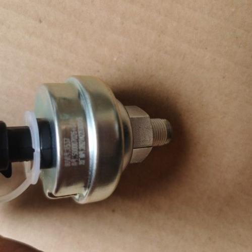 上柴发动机机油压力传感器压路机履带吊徐工S00007026+01