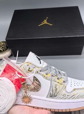 黑金尤文蔡文姬蓝之恋蛇年限定太阳神阿波罗黑色绸缎梦幻蓝休闲鞋