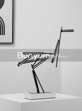 现代抽象c金属线条丹顶鹤动物摆件样板间家居儿童房客厅软装饰品