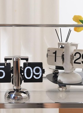 自动翻页时钟客厅电视柜家居装饰摆件简约小天平T机械座钟节日礼