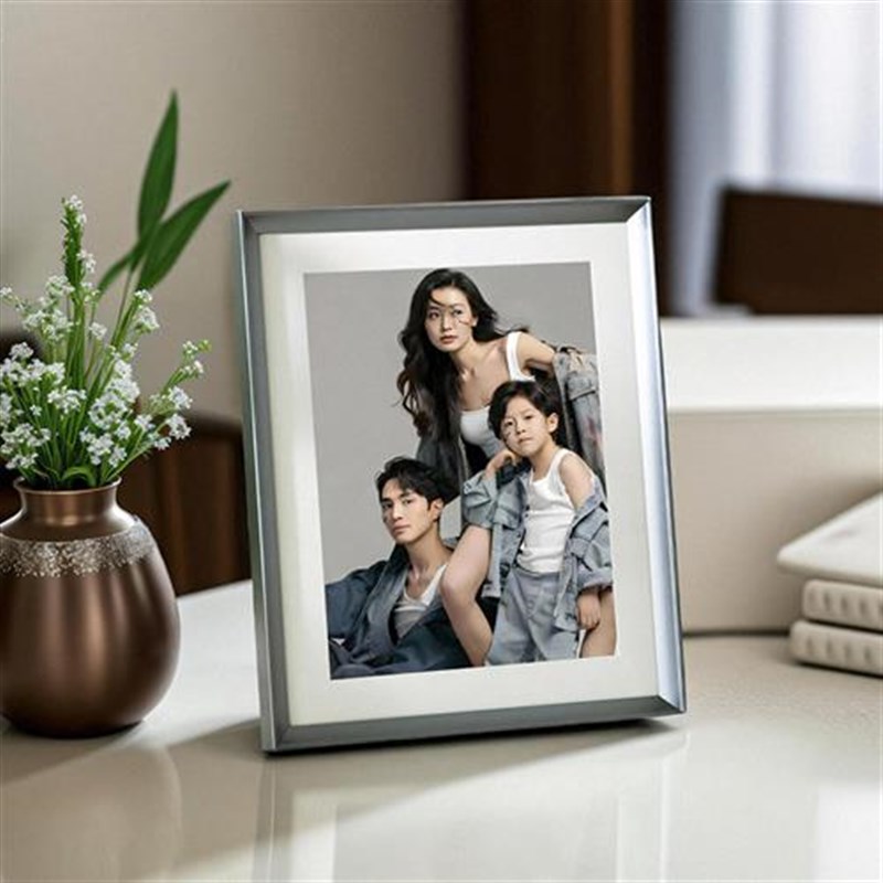 婚纱照铝合金相框洗照片摆台高级感8寸10寸创意简约轻.奢可换照片