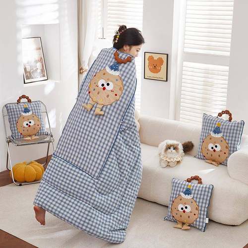 2025新-款GB-2025-全棉色织抱枕被曲奇尼熊巴卡哈皮拉