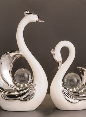 轻奢水晶球天鹅摆件n陶瓷家居玄关客厅酒柜电视柜新婚乔迁新居礼