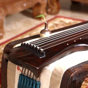 新韵伏羲式古琴初学者乐器演奏级生漆老杉木七弦琴仲尼式古琴桌凳