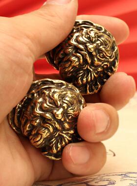黄铜钟馗核桃保健球手把件三棱菩萨核桃铜器景区夜市地摊创意礼品
