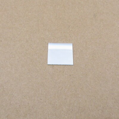 515nm-570nm通过滤光片 尺寸可定制绿光高透带通滤波片通光玻璃片