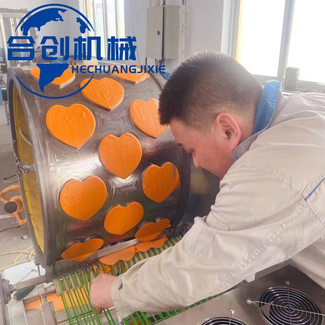 加工定制异形蛋皮机心形千层榴莲蛋糕皮机电磁加热蛋皮机