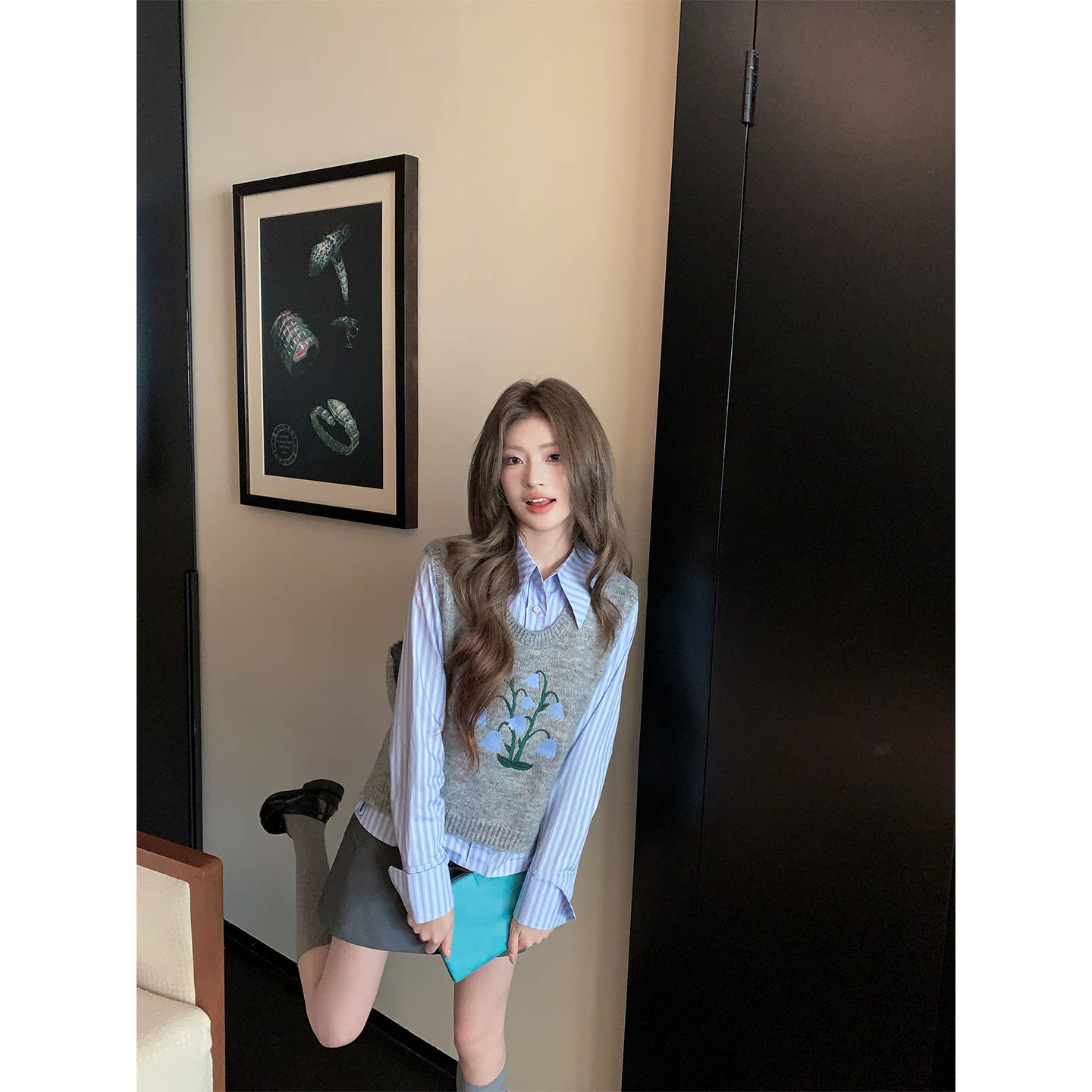 收腰条纹衬衫2025年秋季新款休闲蓝色条纹小众长袖修身显瘦衬衫