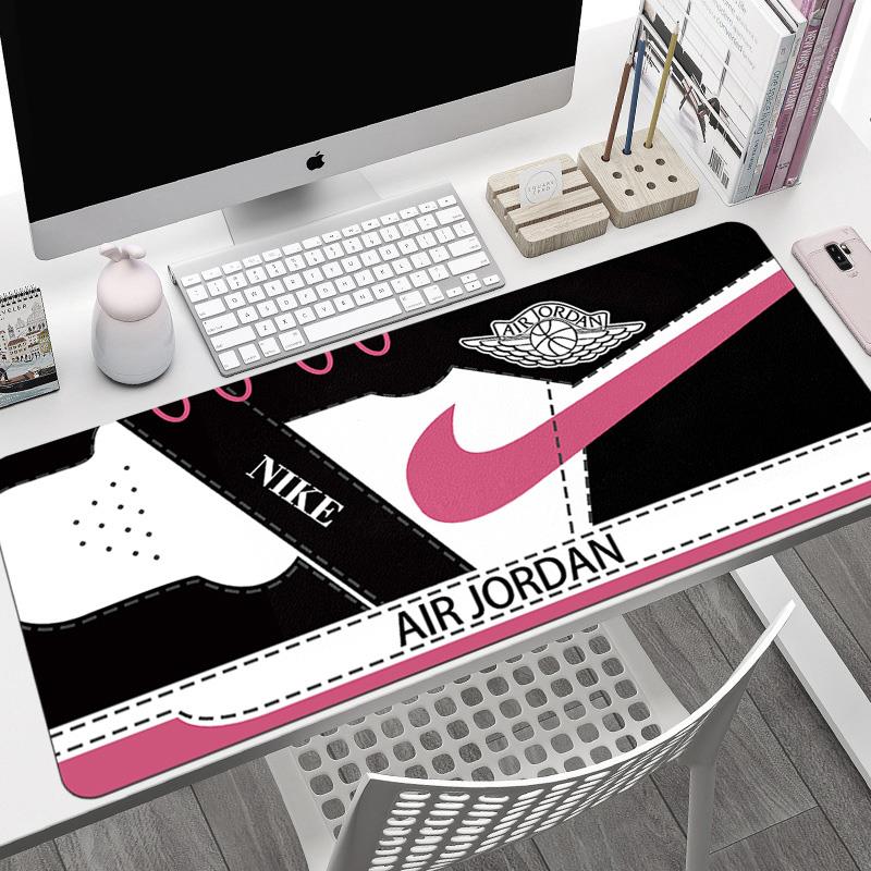 潮牌鼠标垫周边黑色超大电竞创意办公键盘垫加厚个性办公桌垫