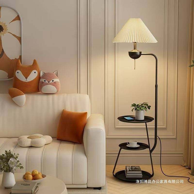 落地灯客厅奶油风置物架茶几灯新款卧室床头柜氛围灯一体台灯