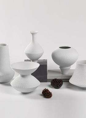 陶瓷花瓶哑客手工跳刀白色插花光花简瓶现代约家用VSE厅摆件插花