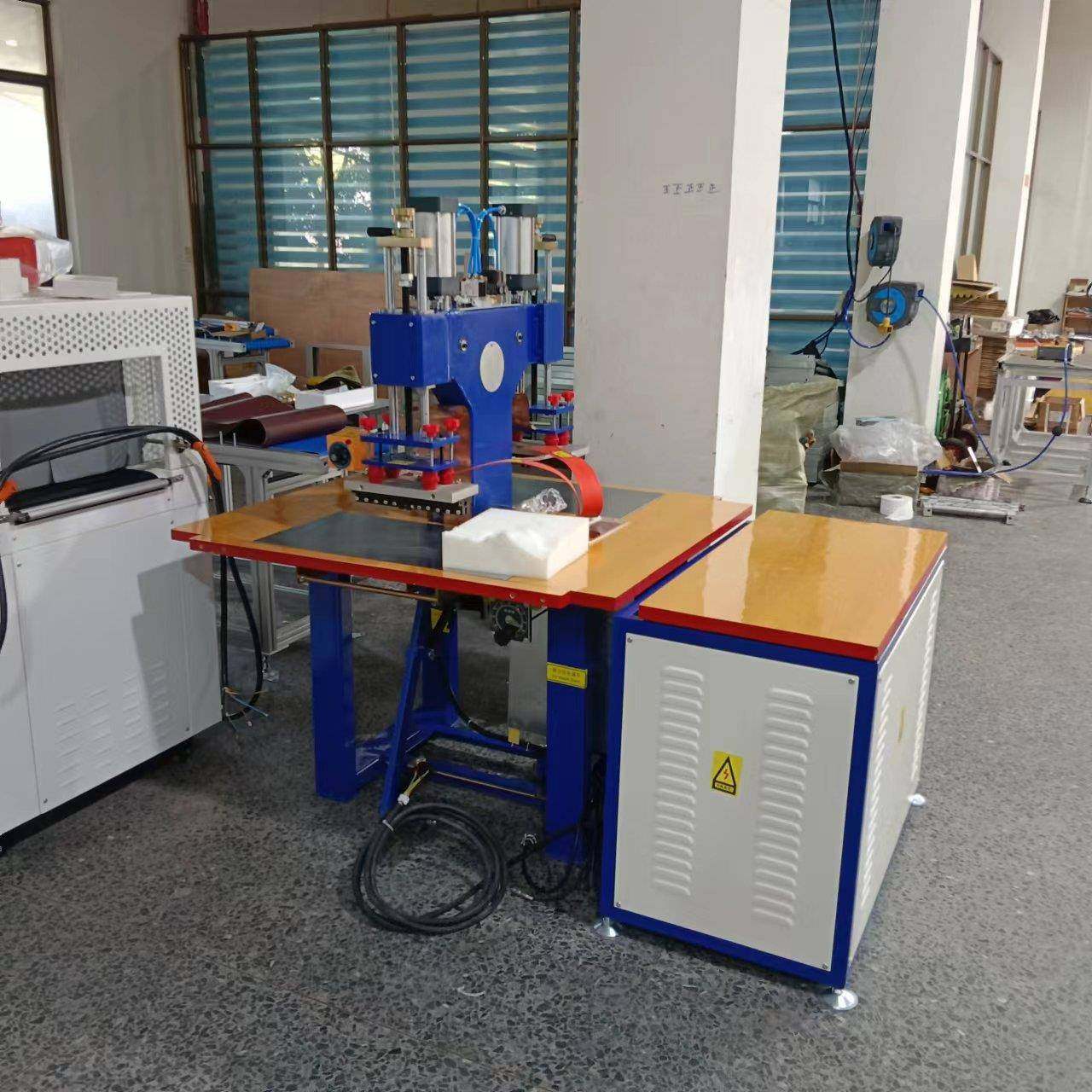 杭州雨衣雨披高频热合机户外用品高周波塑料袋焊接机高频机