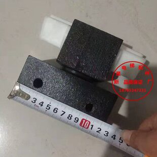 电梯配件蒂森导靴电梯导靴蒂森电梯铸铁导靴蒂森主轨导靴