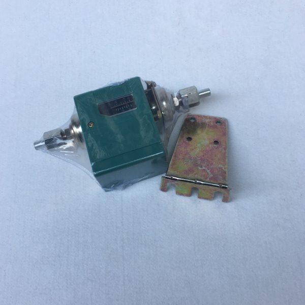 压力继电器CWK-24 CWK-24-1 CWK-24-2 CWK-24-3 差压控制器,五金/工具,压力表,淘宝优惠券,粉丝福利购,淘宝优惠卷
