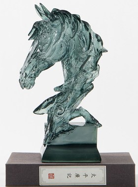 轻奢马头酒柜装h饰品摆件办公室中式玄关软装家居饰品公司乔迁礼