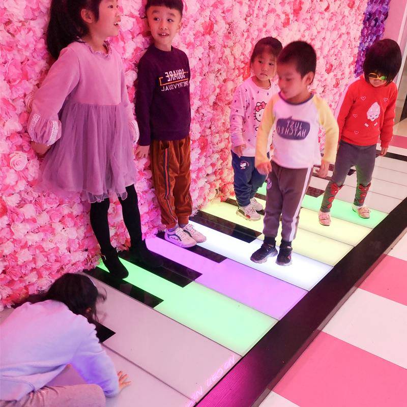 LED钢琴应发声板灯楼梯EQR带感台地阶音乐互动地灯砖发光网红脚踩