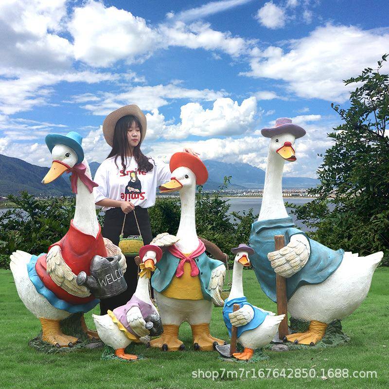 户外庭院卡通鸭子摆幼儿园景区件美陈公园仿卡通鸭子真鹅饰花缸景