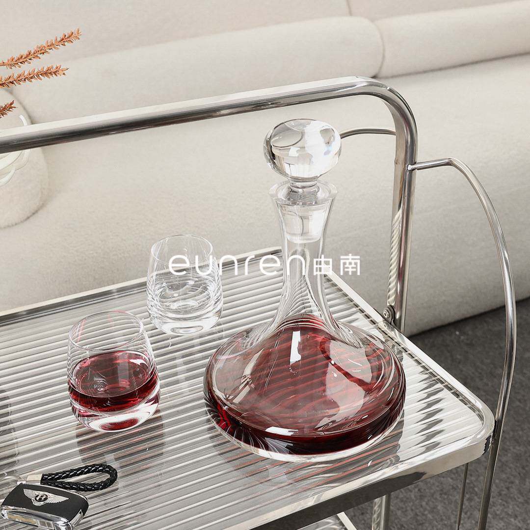 新款玻璃欧式红酒醒酒器带盖酒具组合高档奢华创意茶几家用分酒器