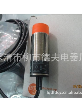 M30接近开关IIT001 IIT002 IIT200 IIT202 IIT204 IIT205 IIT218