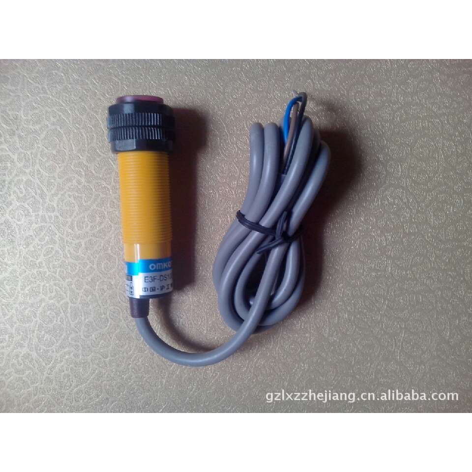 光电开关  E3F-R2NK   E3F-R2PK