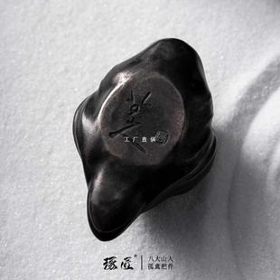 孤禽 琢匠乌铜手把件仿八大山人鸟画集手玩摆件送礼桌面家居