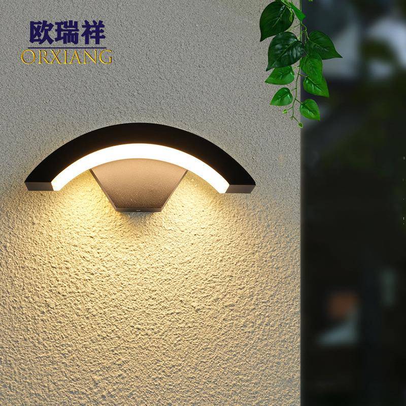 户外防水壁灯扇形人体感应LED月亮壁灯现代简约别墅庭院阳台走廊