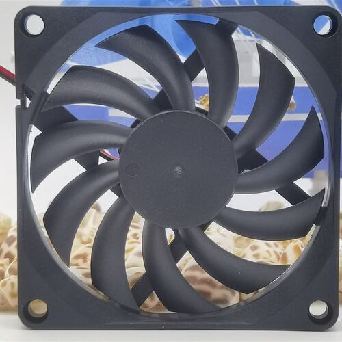 台达 8010 5V 0.30A 8cm/厘米 USB插头 路由器 超薄 静音散热风扇