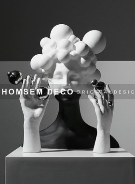 现代艺术样板间软装神秘女人雕塑摆件售楼处客厅玄关X边柜家居饰