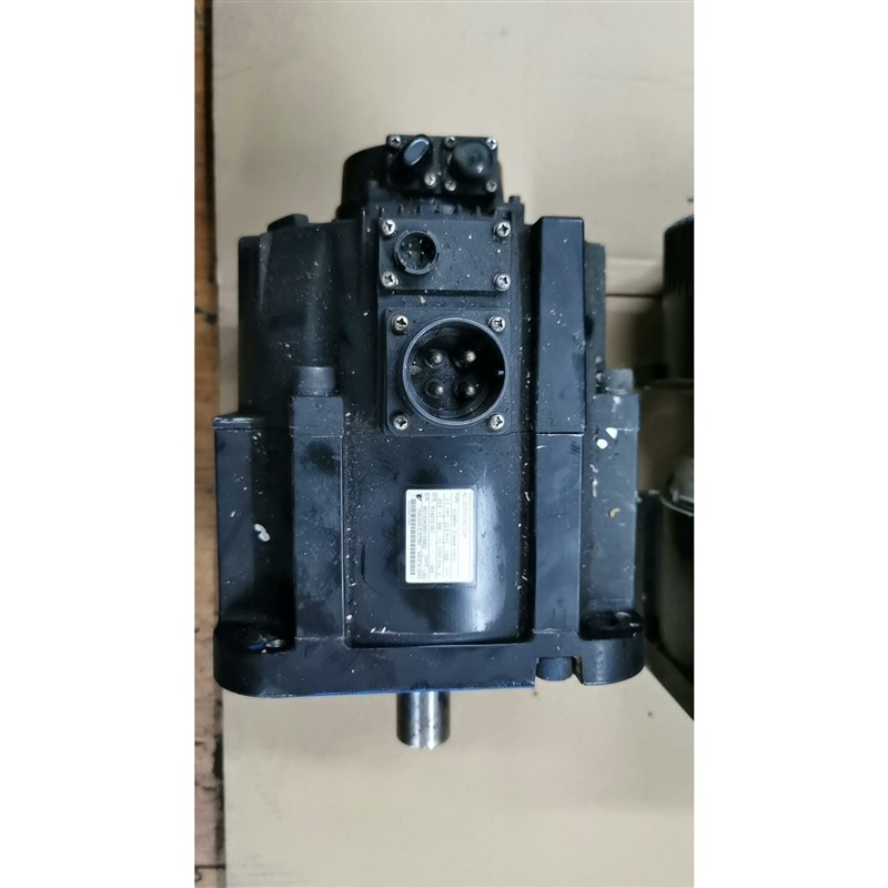 安川机器人3.7KW伺服电机马达SGMRV-37ANA-YR