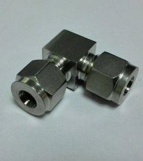 Φ8mm不锈刚304直角卡套接头 8mm不锈钢卡套弯头 8mm直角卡套弯头