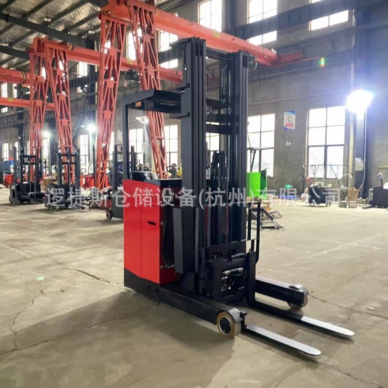 电动大前移式叉车座l驾式1.5吨升高6m液压升降托盘搬运堆高车叉车