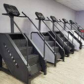 爆款 铁壳核心有氧燃脂运动家用健身器材爬楼机踏步攀爬登山攀岩机