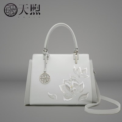 送妈妈的生日礼物2l024新款母亲节礼品实用给婆婆丈母娘长辈见面