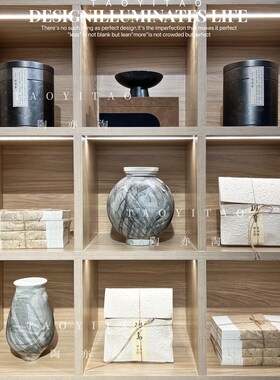 侘寂风新中式样板房售楼处书柜子A挑空柜内软装陈设摆件陶瓷茶叶