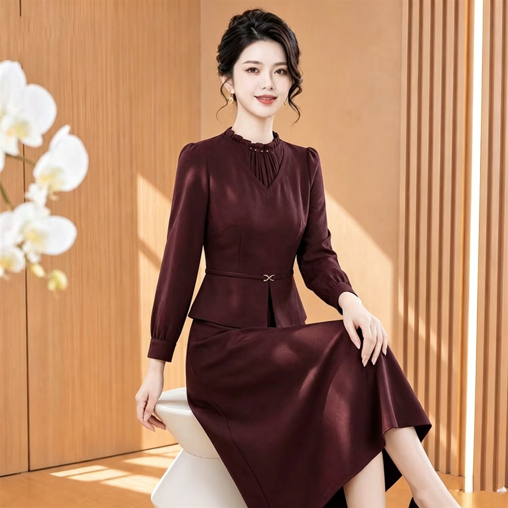 酒红色长袖连衣裙女春秋款喜婆婆婚宴装2026高贵年轻礼服平时可穿