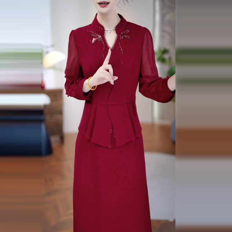 喜婆婆红色连衣裙女秋季2026新款显瘦减龄妈妈装平时可穿a字裙子