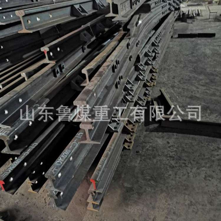 右开道岔曲基本轨12500mmP50-9AT道岔 铁路辙叉