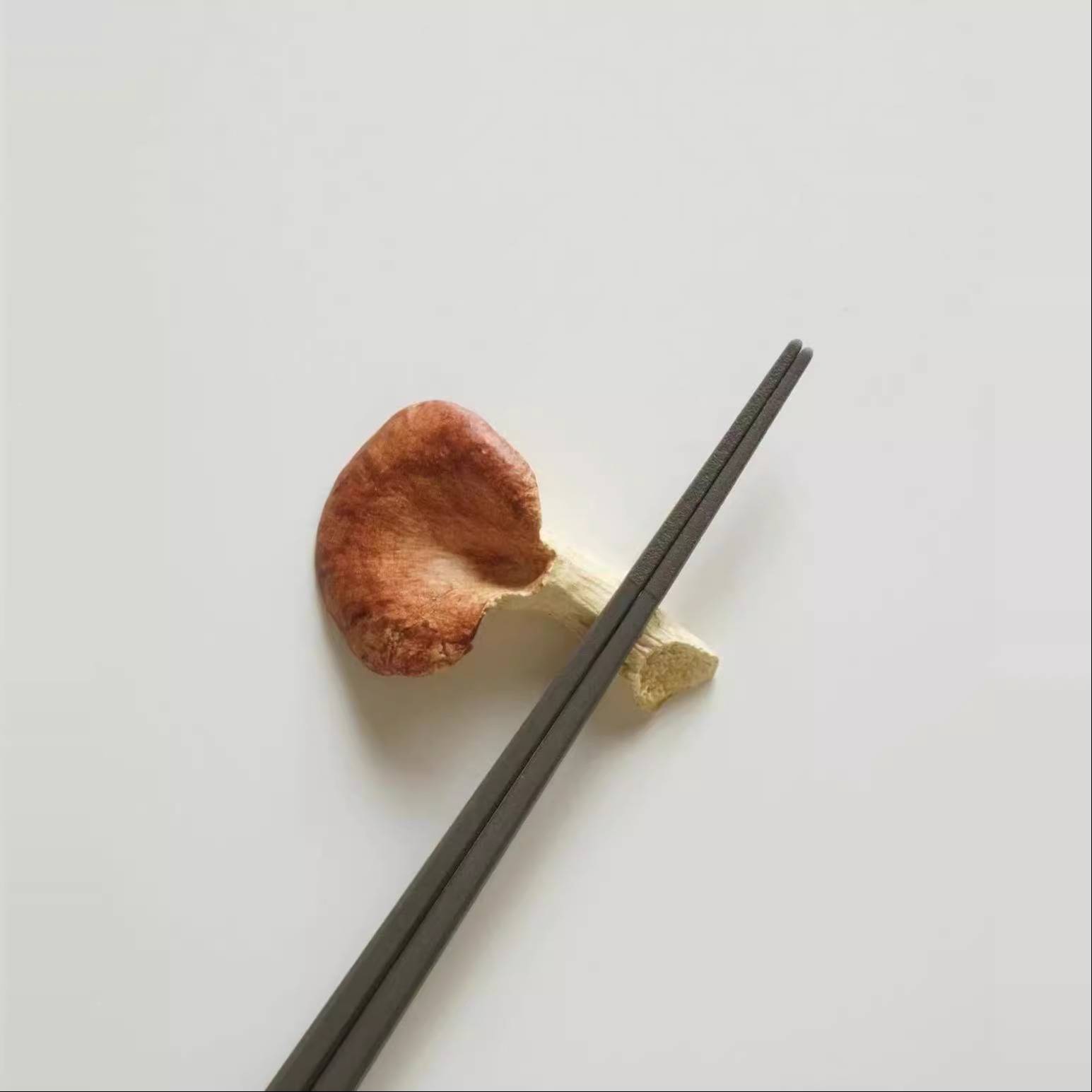 仿真创意法式蘑菇筷子架彩色可爱蘑菇头复古树脂菌子摆件