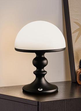 贝汉美创意复古风黑白装饰品中古球型灯家居床头柜桌面送朋友摆件