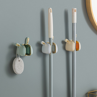 轻奢小兔拖把夹带挂钩免打孔壁挂化妆室浴室家用拖布收纳层架扫把