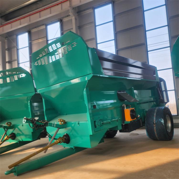 养殖场液压干湿撒肥车柴油动力牧场施肥机蛟龙式有机肥抛洒车